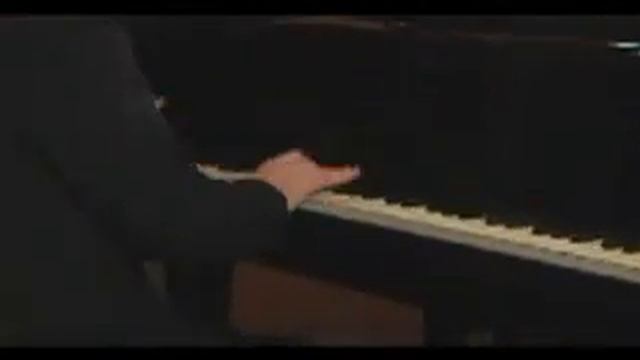 Смотреть Elton John - Mona Lisa and Mad Hatters смотреть онлайн