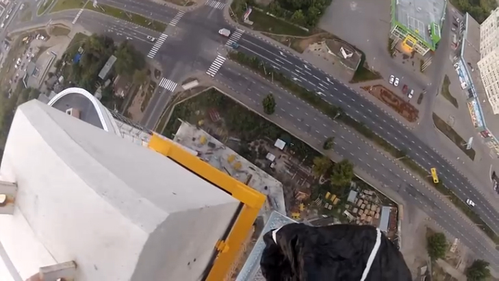 Прыжок с крана в Энгельсе смотреть онлайн