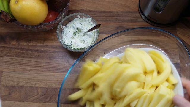 Курица с овощами в сметанном соусе. | KIWI смотреть онлайн