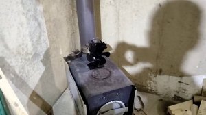 Тепловой вентилятор на печку