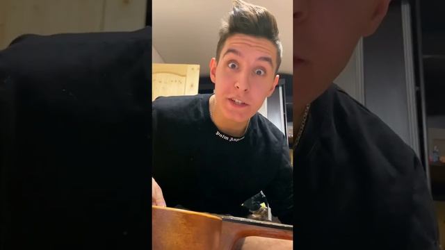 ARSLAN меняет струны ДАДАРИО на ELIXIR на гитаре / КАКИЕ СТРУНЫ ЛУЧШЕ? смотреть онлайн