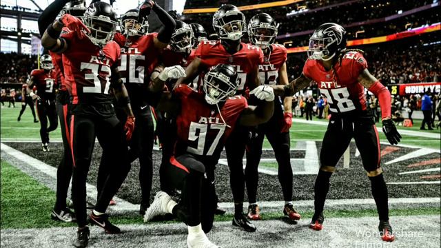 12 Days of Atlanta falcons Christmas- Elliott/Walter/Bennett смотреть онлайн