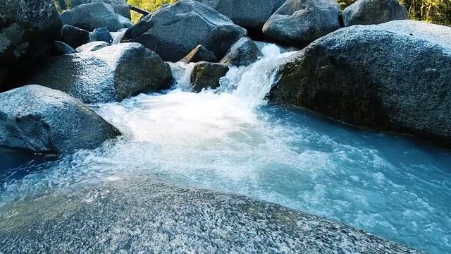 Приятная музыка, звук воды, спокойствие внутри тебя. Всегда приятно заснуть под relax music смотреть онлайн
