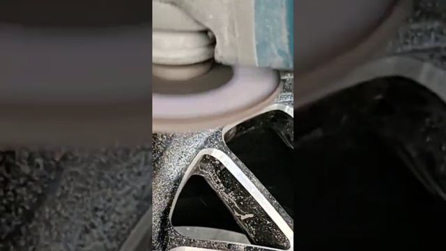 RACING MAGS DAMAGE REPAIR ANS CHANGE COLOR #magsrepaint #wheelrepair #mags #racing смотреть онлайн