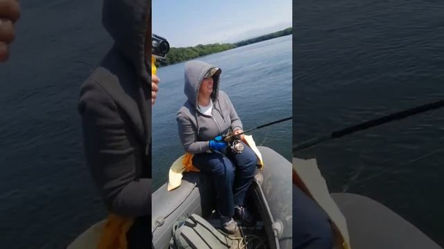Рыбалка на кету на реках Камчатки. река Авача. женщины в деле ? смотреть онлайн