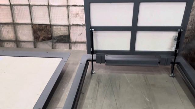 Обзор на люк в подвал 800х800мм под плитку с амортизаторами смотреть онлайн