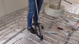 Инструмент для монтажа теплого пола