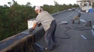 Как правильно клеить примыкание на мягкой кровле.