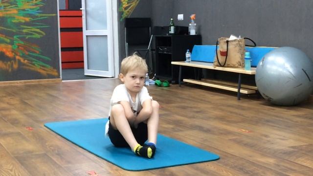 Упражнение на развитие данный детий 5-8 лет. Гимнастика, акробатика смотреть онлайн