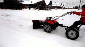 Чистка снега мотоблоком,