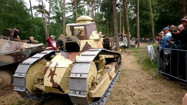 Renault FT tank at militracks 2018 смотреть онлайн