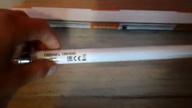 Replacement De Tube Fluorescent Partie 1/2