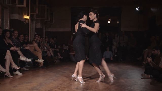 Corina Herrera and Soledad Larretapia - Amurado - Milonga Arlequín 2/4 смотреть онлайн