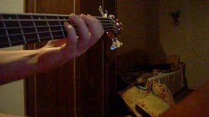 Трава у дома (бас)