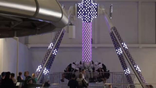 Ника Клубника в семейном парке развлечений Galaxy. смотреть онлайн