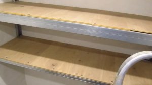 Полки своими руками из ламината