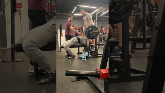 Жим с бруском 180 кг 2 повторения смотреть онлайн