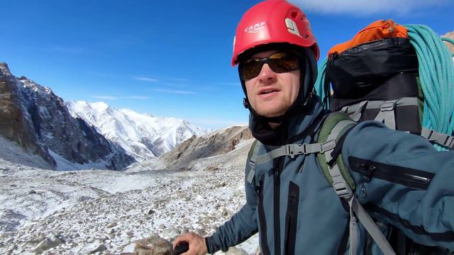 22.02.2024 спускаемся с хижины Наука в лагерь на Рацека смотреть онлайн