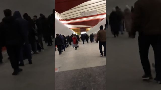 Сигнал о прибытие поезда на станции Лермонтовский проспект смотреть онлайн