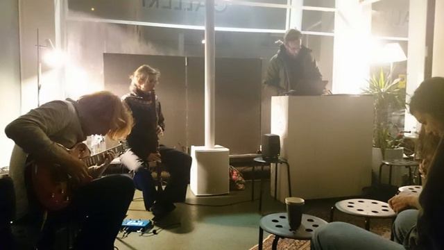 Live improvisation 181201 - Ida Höög, Stefan Klaverdal, Josef Söreke смотреть онлайн