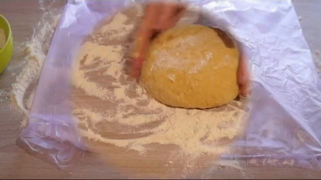 Пирог домашний дрожжевой с яблоками смотреть онлайн