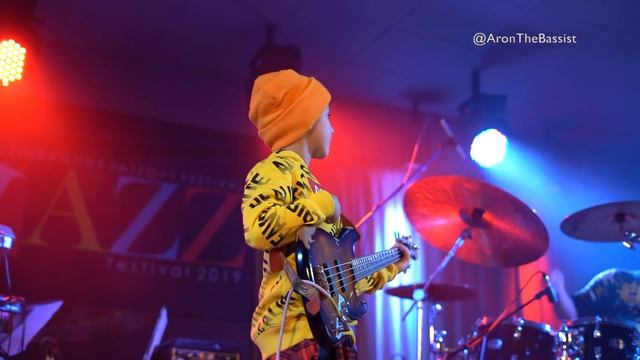 AronTheBassist and the PocketCrew (8 years old) смотреть онлайн