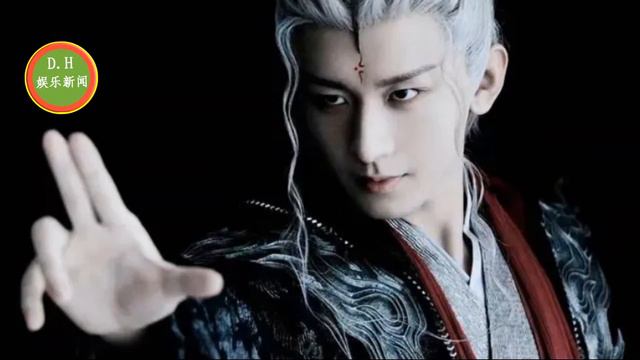 成毅杨紫片场带娃，注意听宝宝对两人的称呼，意外撞脸杨紫 смотреть онлайн