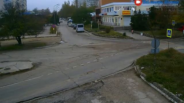 Перекрёсток в Щёлкино, 10.11.2015 - time-lapse с камеры 2 смотреть онлайн