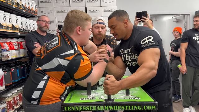 Arm Wrestling with The Strongest Teen Arm Wrestler in The US! смотреть онлайн