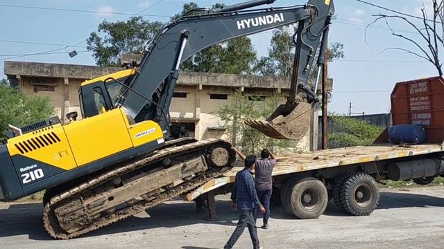 Hyundai 210 unloading trailer | trailer se niche utari Hyundai 210 смотреть онлайн