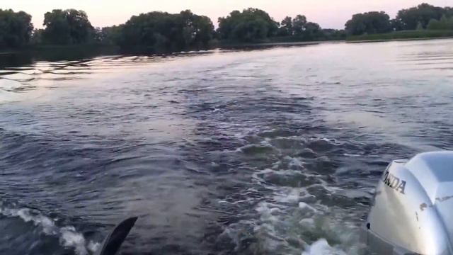 На рыбалке . (р.Днепр) смотреть онлайн