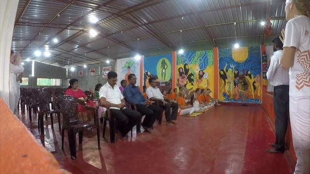 Преподавательский курс YogaSiddhi (Teacher's Training course) смотреть онлайн