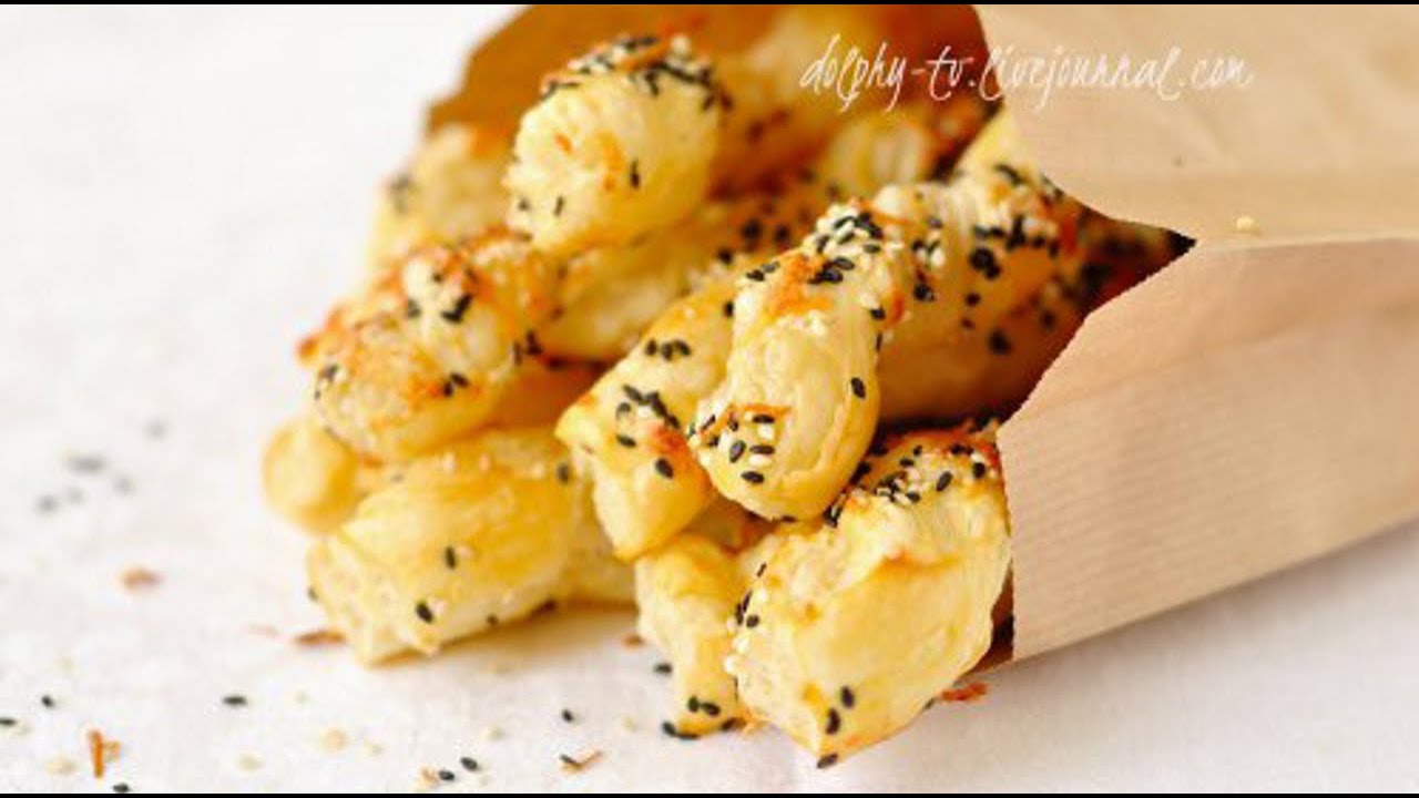 СЫРНЫЕ ПАЛОЧКИ ИЗ СЛОЕННОГО ТЕСТА смотреть онлайн