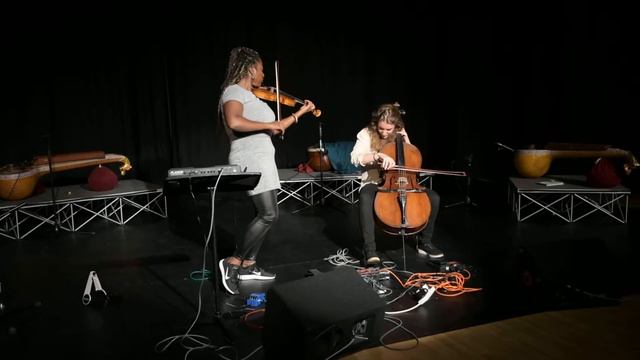 Tapp perform Purple Haze at Kala Sangam смотреть онлайн