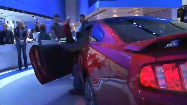 Детройтский автосалон отметился дымом смотреть онлайн