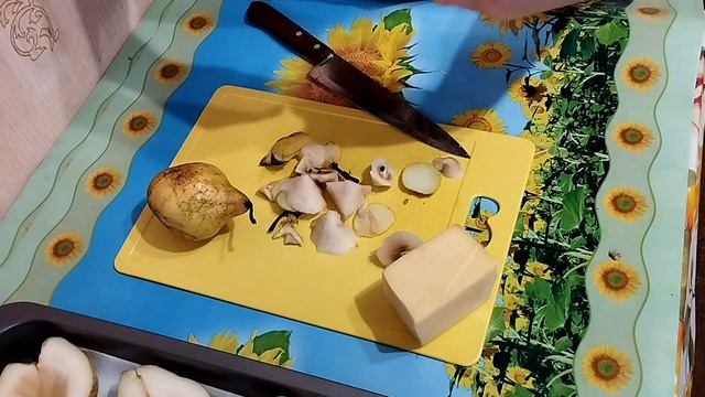 ДЕСЕРТ З ГРУШІ. ЗАПІКАЄМО З СИРОМ. смотреть онлайн