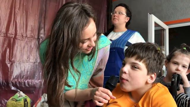 Репортаж с открытия футбольного поля в Бельском Устье смотреть онлайн