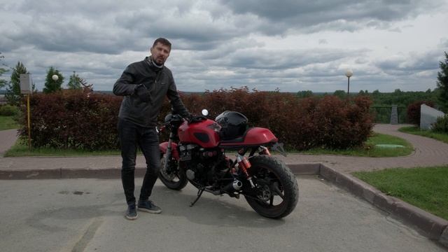 Обзор Honda CB750 в стиле Cafe Racer от Zweirad Garage смотреть онлайн