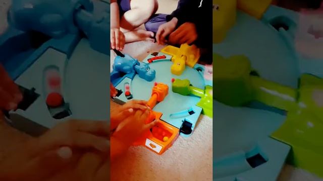 Game night fun with hungry hungry hippo! смотреть онлайн