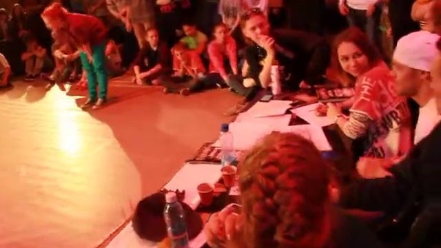 HIP HOP юниоры ? vsТома Алхимия 2014 Красноярск 1/8 смотреть онлайн