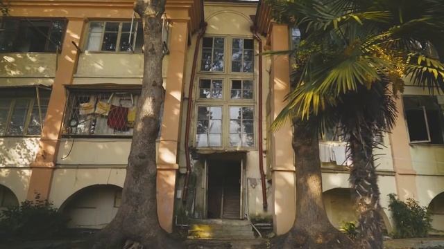 Close up: Sochi | Discover the city's tropical wilderness and grand sanatoria смотреть онлайн