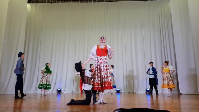"Кадриль" - Исполняет Образцовый художественный коллектив "Отражение" смотреть онлайн