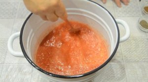 Густой домашний кетчуп с яблоками на зиму - простой и вкусный.