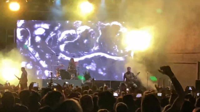 Motionless In White - Somebody Told Me - Trinity Of Terror Tour - Part 1 - Mesa, AZ - 3/17/2022 смотреть онлайн