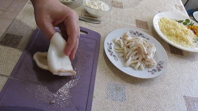 Новогодняя сказка / САЛАТ С КАЛЬМАРАМИ И ШАМПИНЬОНАМИ / Диетический салат смотреть онлайн