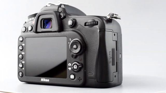 Фотоаппарат Nikon D7200 kit 35mm f1.8G смотреть онлайн