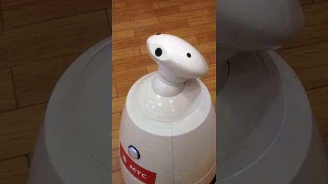 Робот в магазине МТС смотреть онлайн
