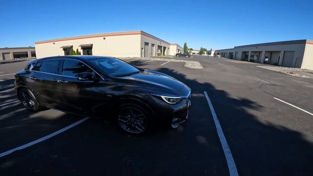 2017 INFINITI QX30 Sport Buyers Guide and Demo Drive смотреть онлайн