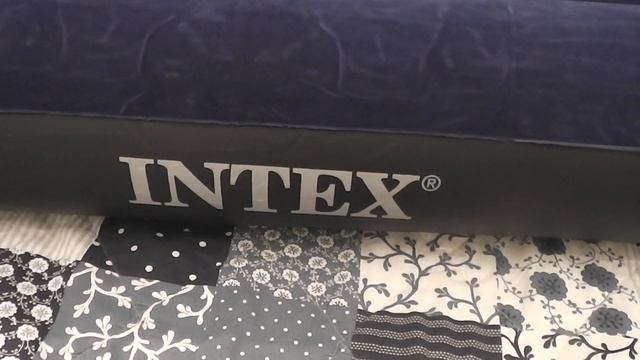 Надувная кровать Intex Classic Downy, 152 см (64759) смотреть онлайн