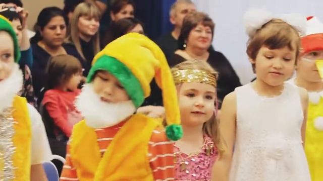 ДС "Планета детства". Новогодний утренник. Видео Романа Харитонова смотреть онлайн